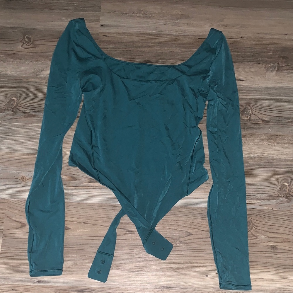 lululemon athletica Teal Long Sleeve Bodysuit